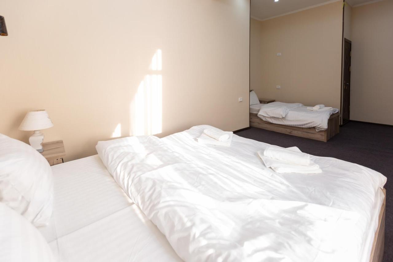 Light Hotel Taskent Exterior foto